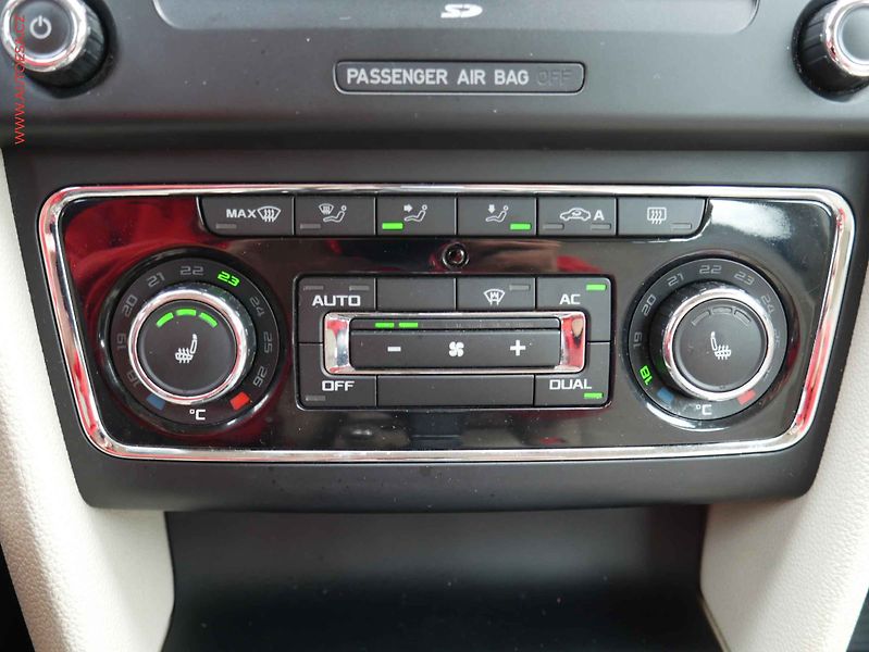 Škoda Superb (2010) 3.6 FSi 4x4, ČR, Exclusive - fotka 18 z 21