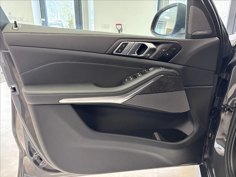 BMW X5 30D, Xdrive - fotka 10 z 32