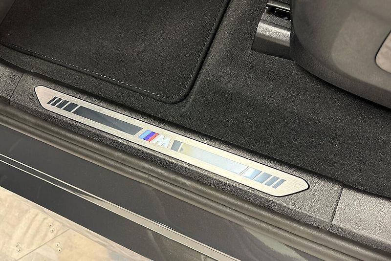BMW X5 xDrive30d - fotka 12 z 12