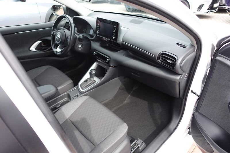 Toyota Yaris 1,5HSD Comfort - fotka 11 z 26