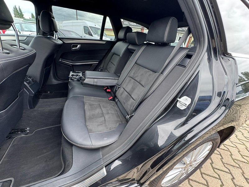 Mercedes-Benz Třídy E (2016) 350 3,0D 4X4 AUTOMAT BLUETEC - fotka 35 z 45
