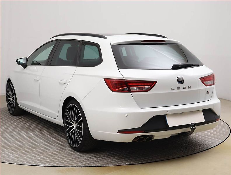 Seat Leon (2016) Style 2.0 TDI FR, Automat - fotka 4 z 19