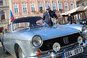V pondělí 28. října byla na Masarykově náměstí ve Znojmě k vidění řada historických vozidel.