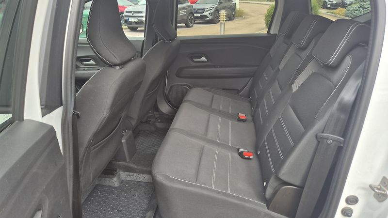 Dacia Jogger (2022) Expression TCe100 ECO-G 5 míst - fotka 9 z 10