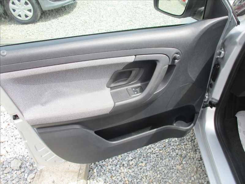 Škoda Fabia 1,2 i, klimatizace, tažné, - fotka 17 z 28