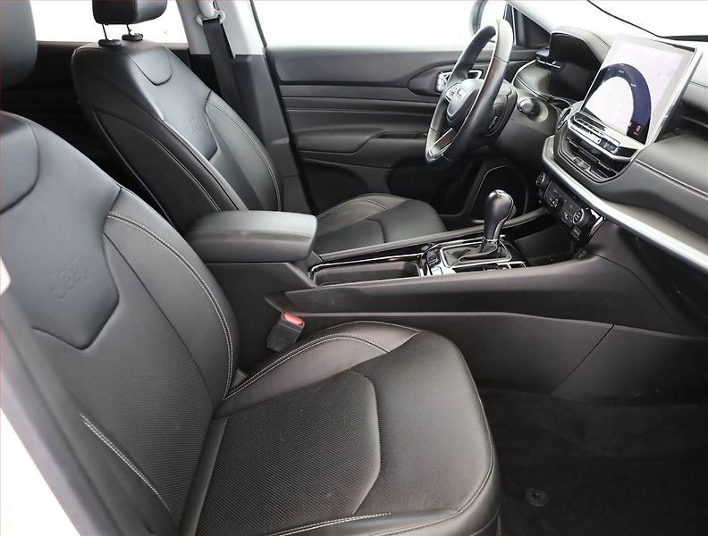 Jeep Compass (2023) 1.5 Turbo e-Hybrid - fotka 7 z 20