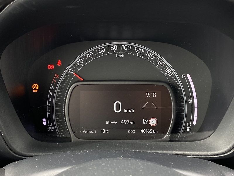 Toyota Aygo 1.0i, ČR-1m, Style, DPH - fotka 12 z 17