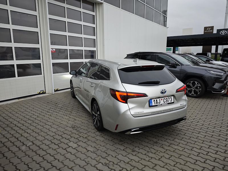 Toyota Corolla (2025) TS 1.8 HEV - STYLE - fotka 8 z 16