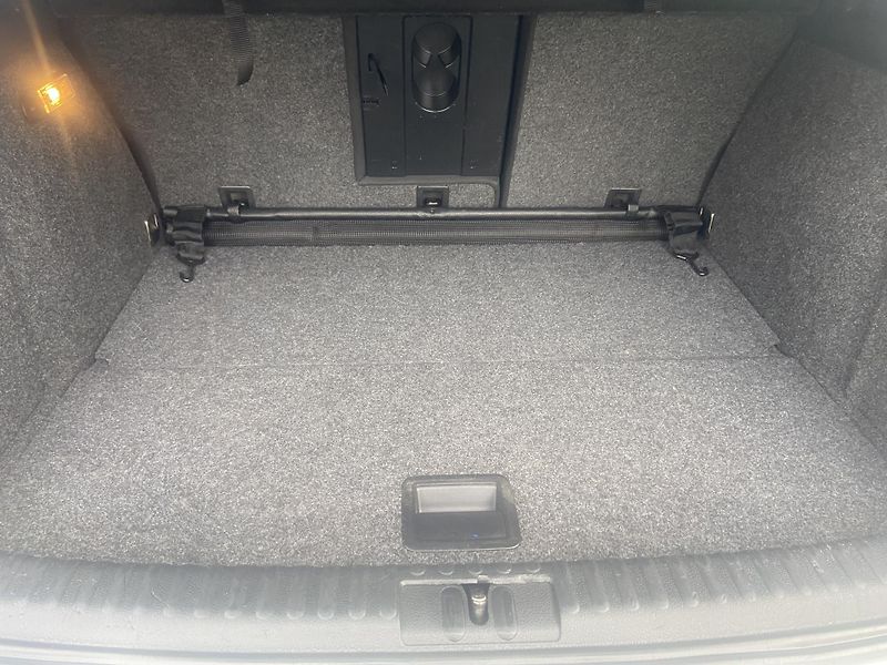 Volkswagen Tiguan (2014) 2.0 TDI - R-line CUP 4x4 - fotka 32 z 47
