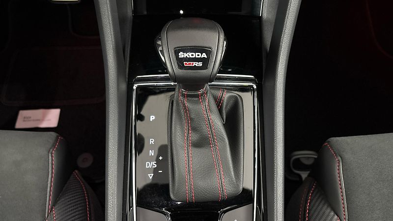 Škoda Kodiaq 2.0 TSI DSG 4x4 RS - fotka 26 z 31
