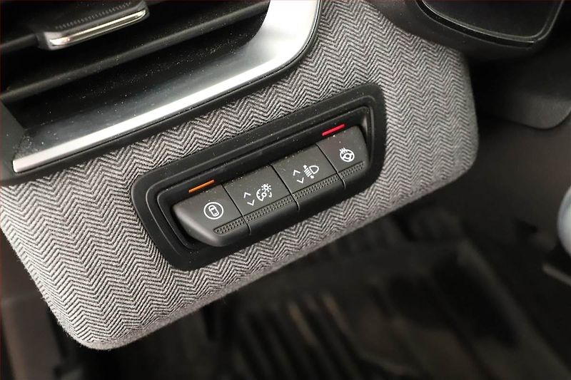 Renault Clio (2024) 1.0 TCe, Serv.kniha, Kůže - fotka 15 z 16