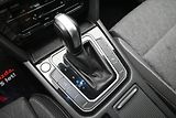 Volkswagen Passat 2,0 TDI 110kW DSG Business Zár - náhled 23