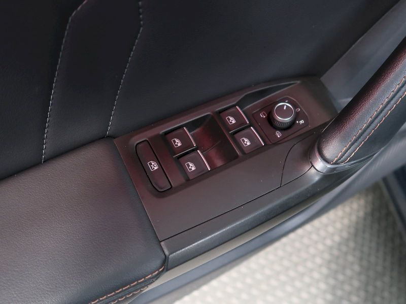 Cupra Formentor (2023) 2.0TSI 140KW 4x4 DSG TAŽNÉ - fotka 45 z 49