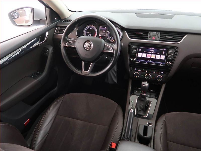 Škoda Octavia (2016) Laurin&Klement 2.0 TDI - fotka 7 z 20