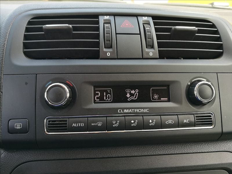 Škoda Roomster 1,2 TSi Scout - fotka 6 z 17