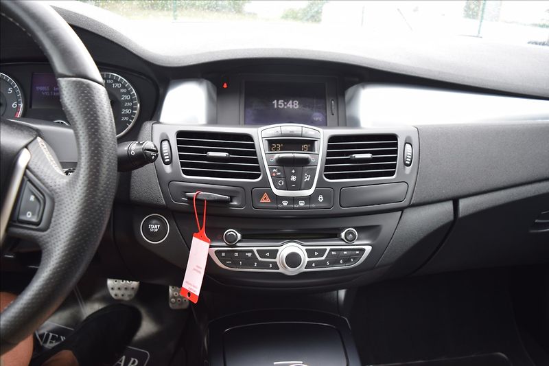 Renault Laguna 2,0 i 150KW LPG KŮŽE - fotka 27 z 42