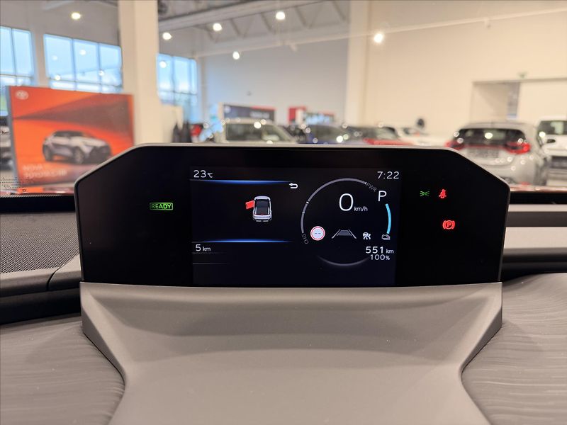 Toyota C-HR 0,0 Executive  77 kWh, pohon A - fotka 10 z 10