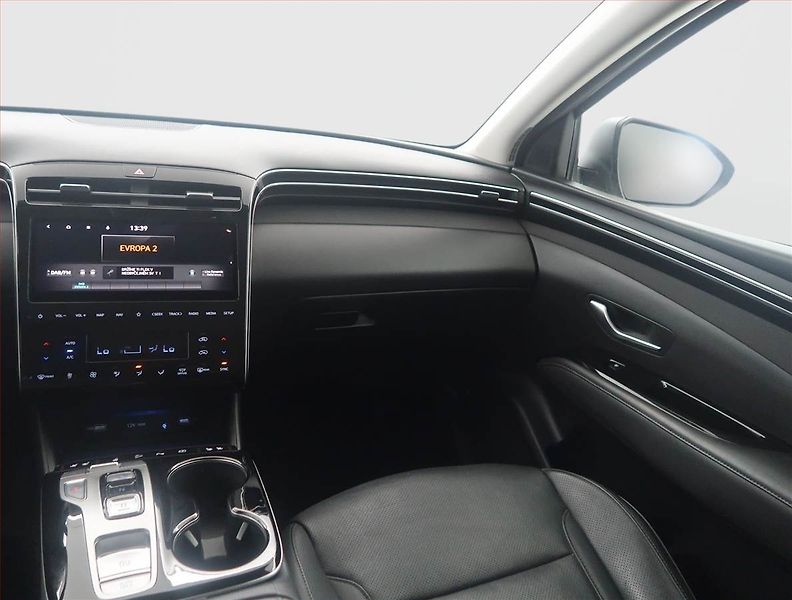 Hyundai Tucson (2021) 1.6 T-GDI 48V MHEV - fotka 8 z 15