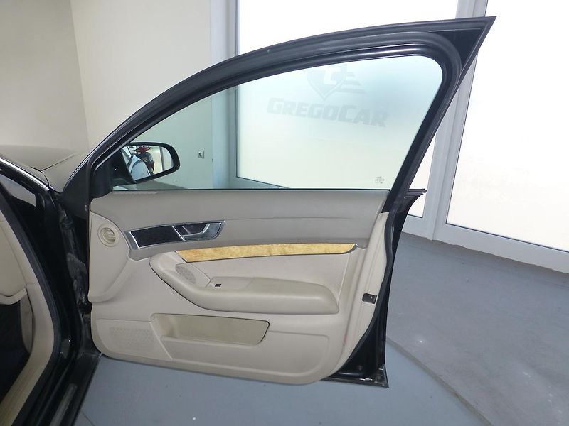 Audi A6 (2007) 3,0TDI**QUATTRO**NAVIG**XENONY - fotka 18 z 28