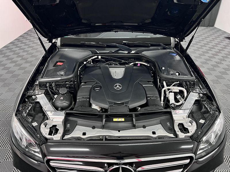 Mercedes-Benz Třídy E E 450, 270 kW, 4Matic, AMG - fotka 10 z 50