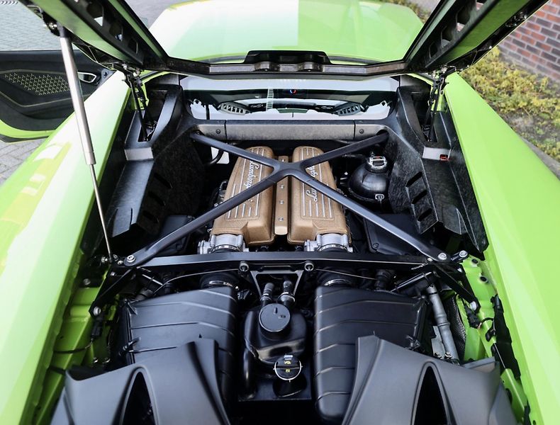 Lamborghini Huracán (2018) 5.2 V10 Performante 470KW - fotka 33 z 74