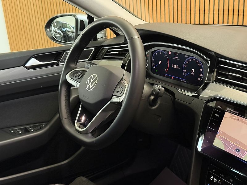 Volkswagen Passat 2.0TDI 110kW DSG IQ 360 Tažné - fotka 17 z 39