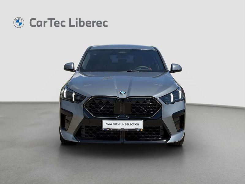 BMW X2 sDrive18d - fotka 14 z 17