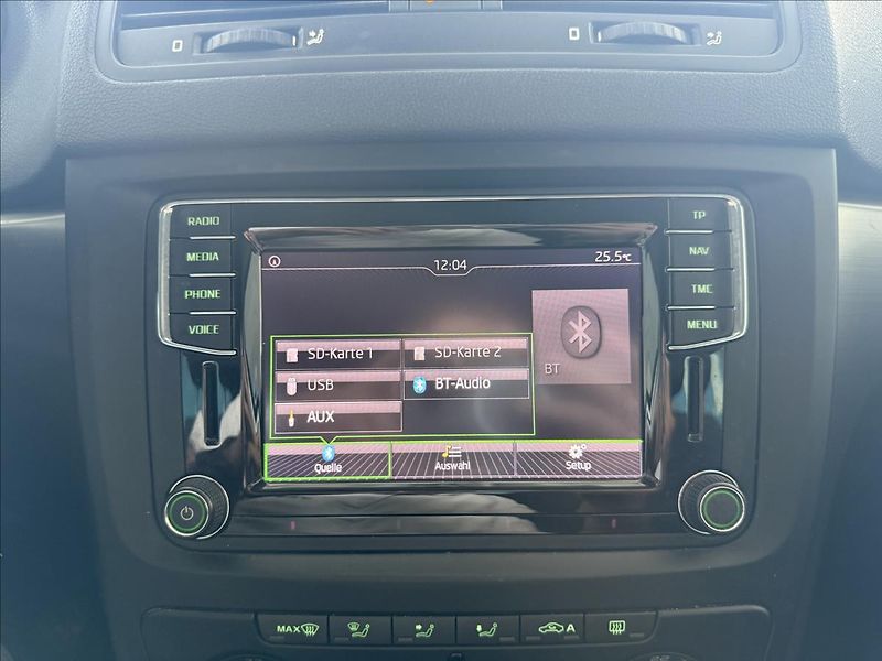 Škoda Yeti 2,0   TDI,DRIVE,TAŽNÉ,SERVISKA - fotka 16 z 25
