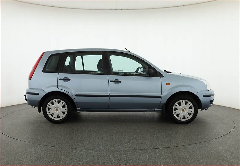 Ford Fusion (2005) 1.4, ČR,1.maj, nová STK, Tažné - fotka 6 z 12