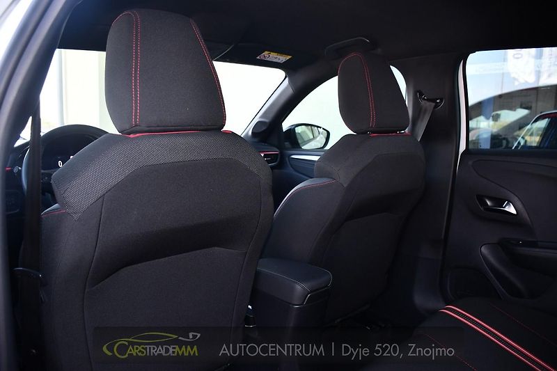 Opel Corsa 1.2T 96kW GS AUTOMAT - fotka 12 z 51