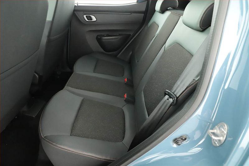 Dacia Spring (2025) Electric 65 (27 kWh), SoH 96% - fotka 7 z 19
