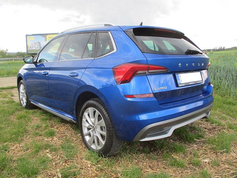 Škoda Kamiq 1.5TSi 110kW 7DSG STYLE PLUS - fotka 9 z 49