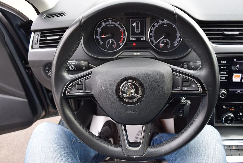 Škoda Octavia (2018) 1.5TSI 110kw AMBITION NAVI OPS - fotka 29 z 46