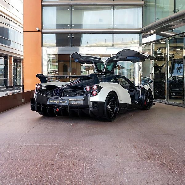Pagani Huayra (2018) Limitovaná série BC s V12 - fotka 4 z 19