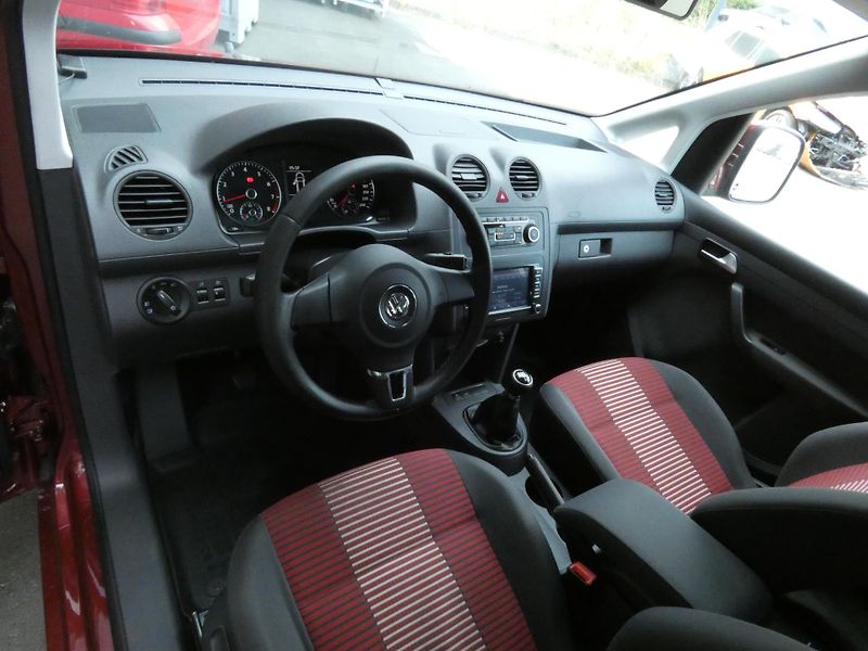 Volkswagen Caddy (2011) 1,6 l LPG - fotka 5 z 30