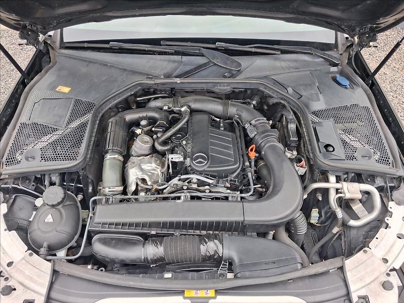 Mercedes-Benz Třídy C 1,6 C 180 D - fotka 14 z 14