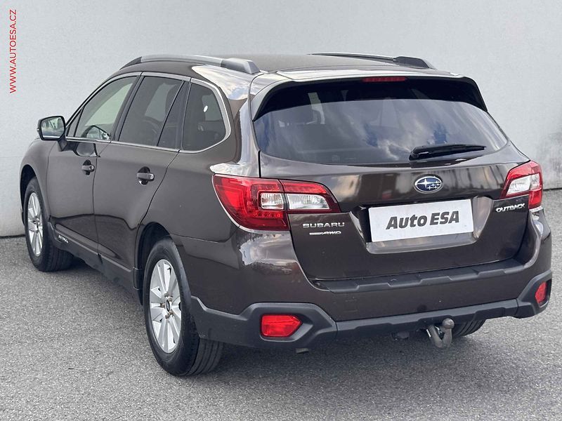 Subaru Outback (2017) 2.5i 4x4, 2.maj,ČR, AT, kůže - fotka 4 z 17