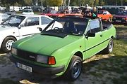 Škoda Rapid - Pěkné počasí umožňovalo jízdu se staženou střechou. 