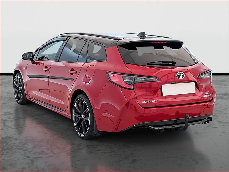 Toyota Corolla (2020) GR Sport 2.0 Hybrid - fotka 4 z 24