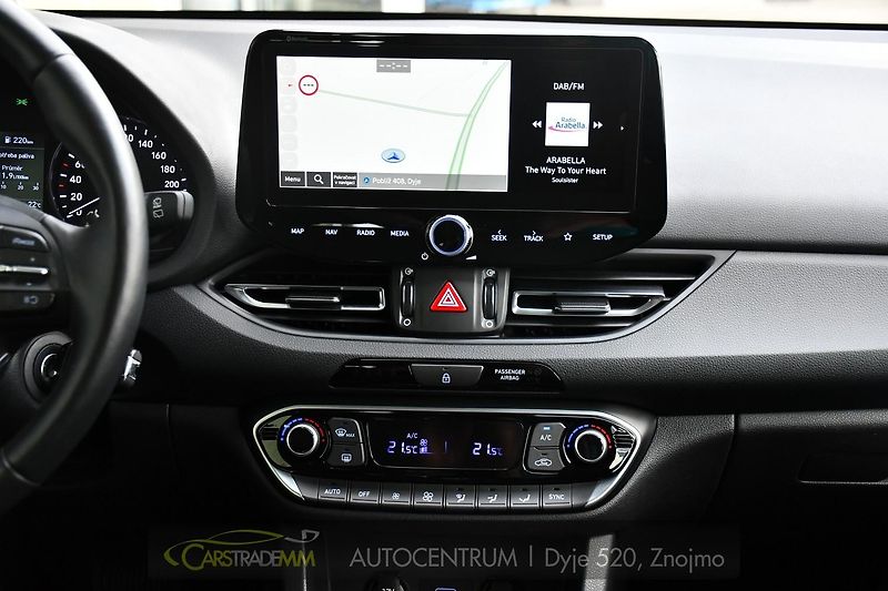 Hyundai i30 1.0T-GDI ČR FAMILY SMART DCT - fotka 23 z 52