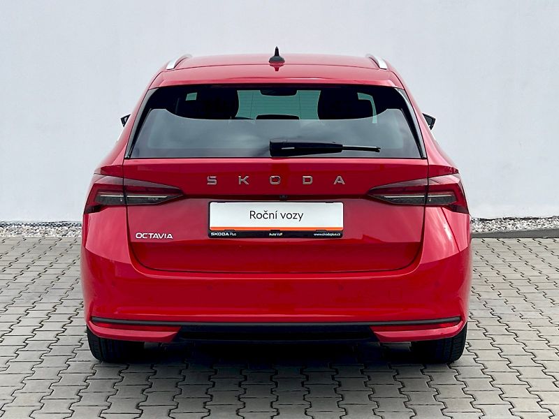 Škoda Octavia (2024) Top Selection 1.5TSi 110kW 6° - fotka 10 z 30