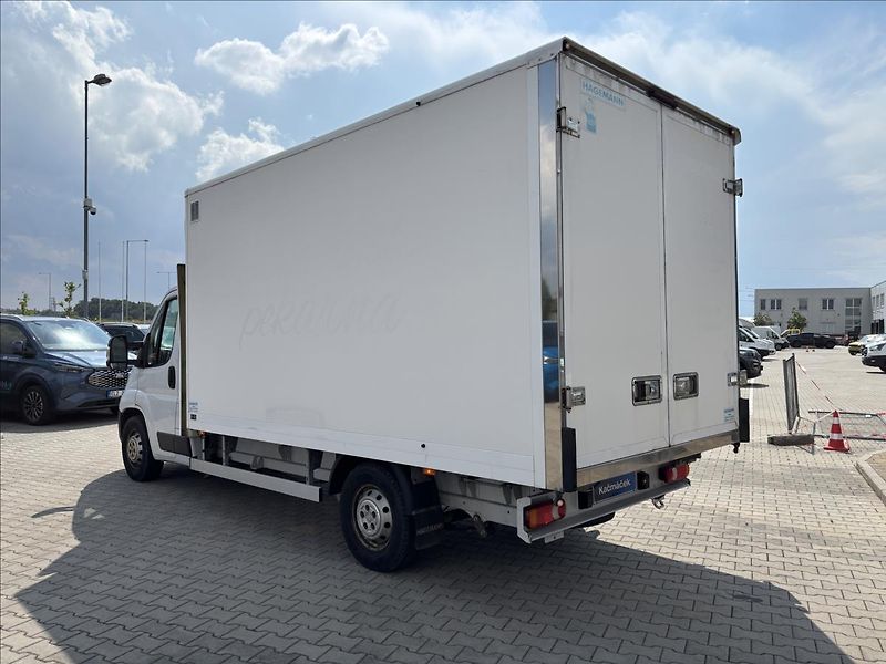 Peugeot Boxer 2,2 BlueHDI 121kW L4 - fotka 3 z 31