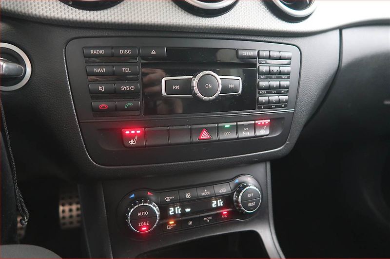 Mercedes-Benz Třídy B (2012) B 180 CDI, Navi, Xenony - fotka 12 z 18