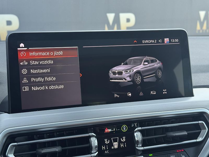 BMW X4 (2023) 2.0 xDrive20d, PANO, DPH, WIFI - fotka 25 z 44