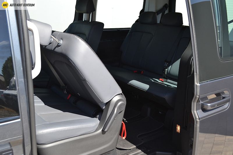 Hyundai Staria 2.2CRDi PREMIUM A/T- 9 MÍST - fotka 35 z 79