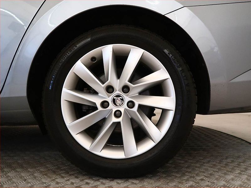 Škoda Superb (2016) Ambition Plus 2.0 TDI, Automat - fotka 15 z 19