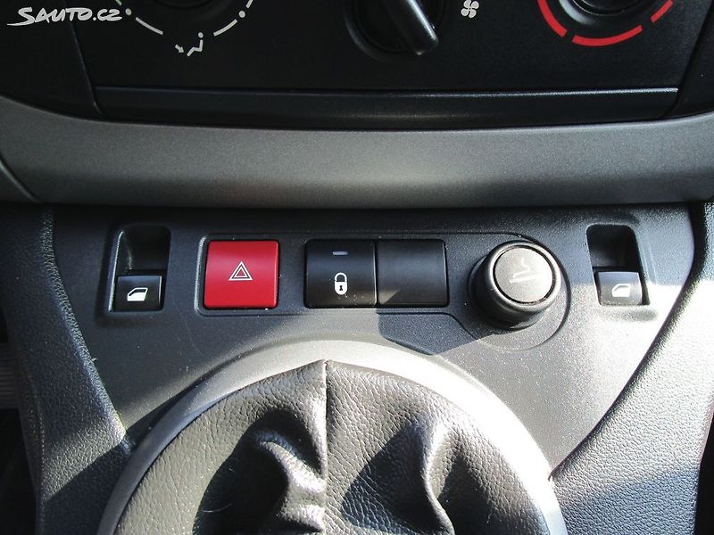 Citroën Berlingo 1,6HDI-73KW-KOUPEN ČR+NOVÁ STK - fotka 19 z 25