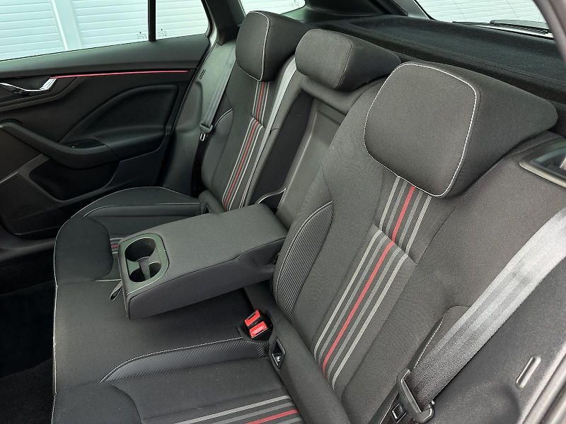 Škoda Scala 1.0TSi Monte Carlo 116PS Matri - fotka 36 z 38
