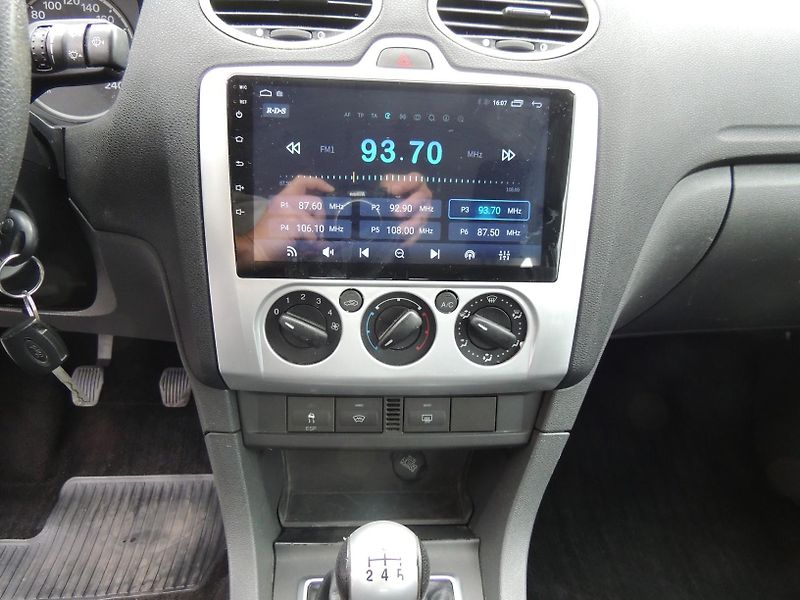 Ford Focus (2006) 1,6TDCi,80kw,Combi,klima - fotka 14 z 30