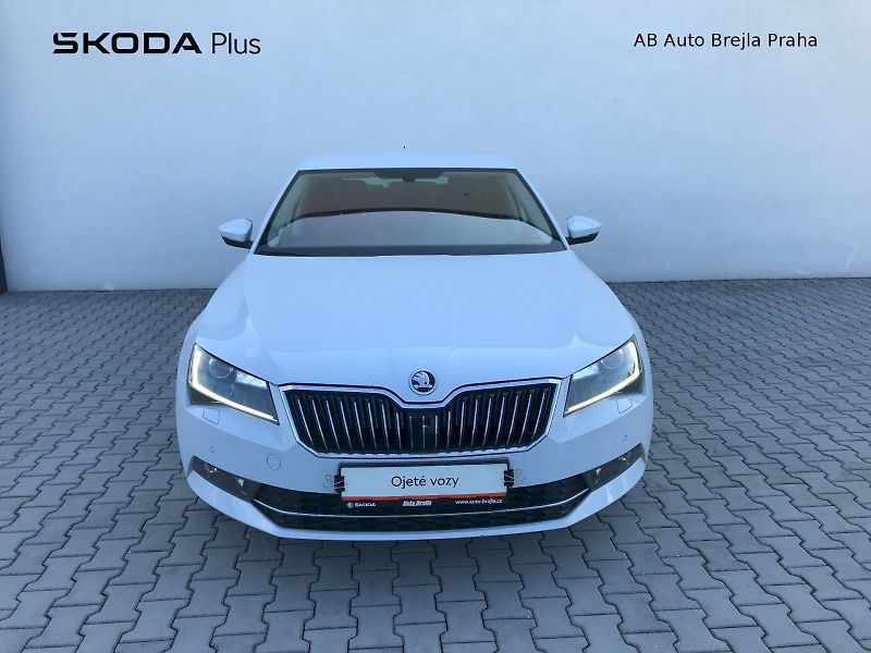 Škoda Superb (2017) GRT STY TD 140/2.0 A6F - fotka 4 z 27